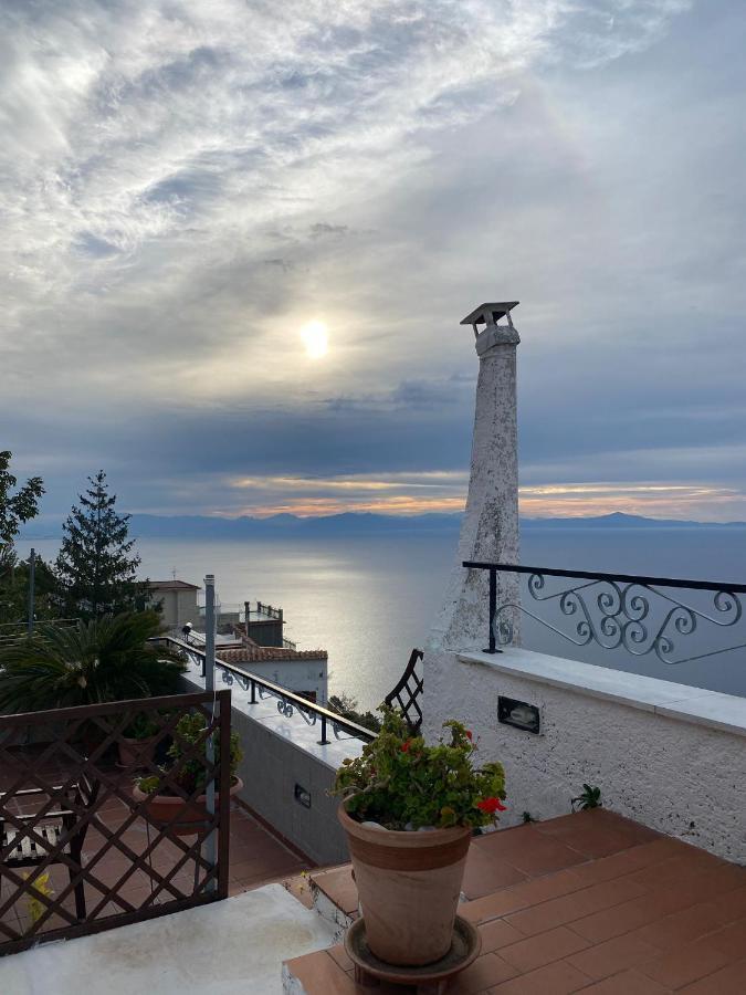 Casa Barbara Bed & Breakfast Amalfi Exterior photo