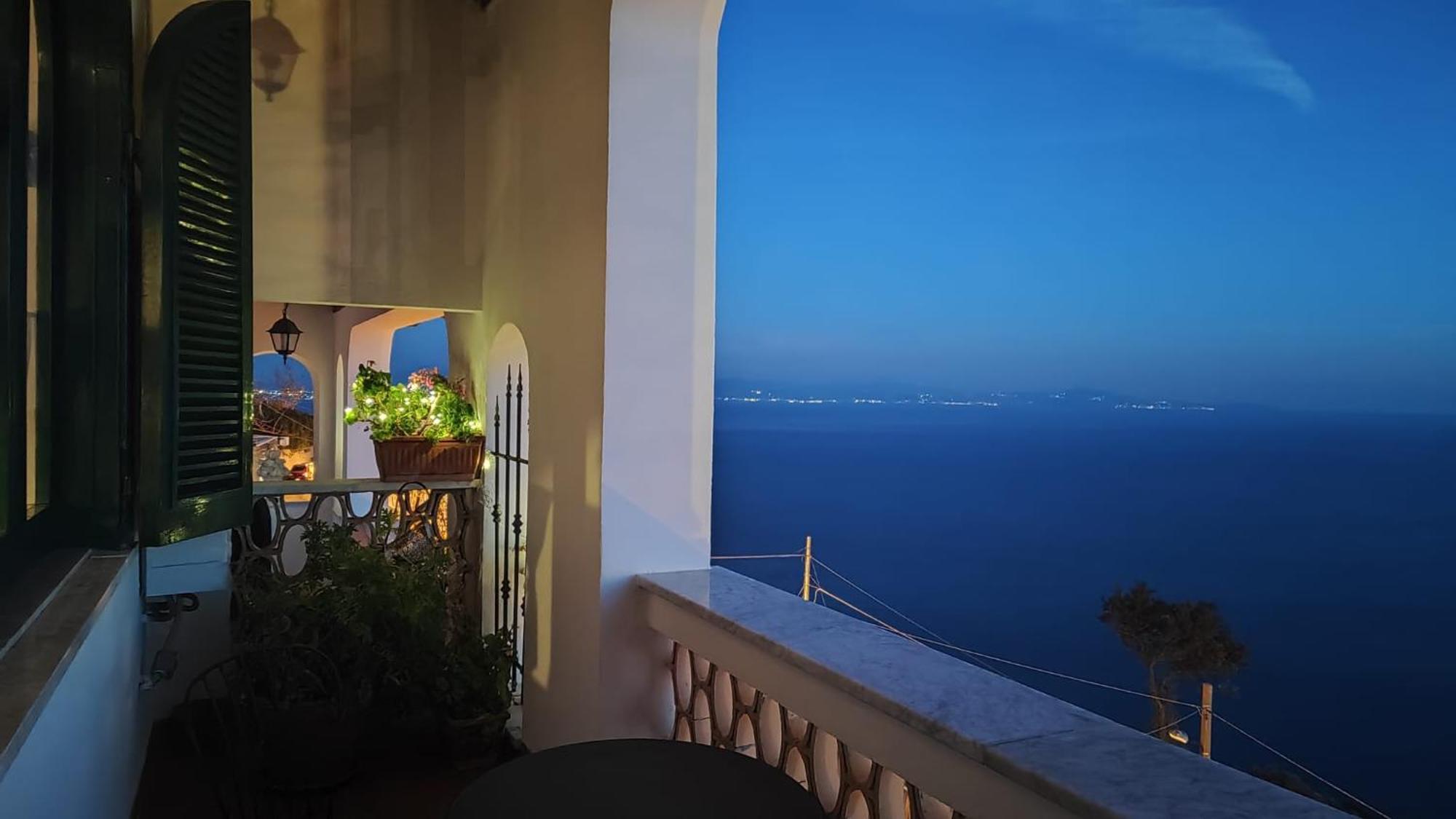 Casa Barbara Bed & Breakfast Amalfi Exterior photo